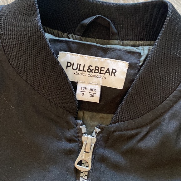 Pull & Bear basic collection Mens Bomber Jacket Size Small Black - Picture 2 of 10